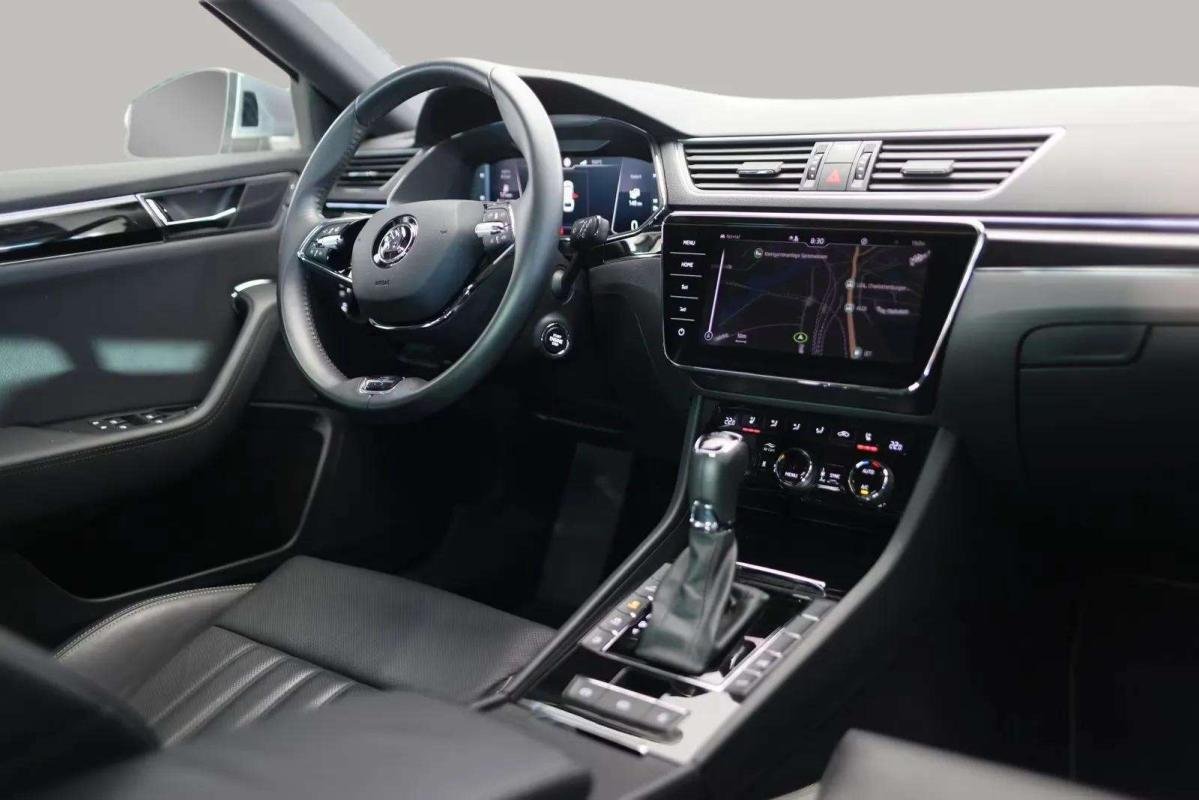 Skoda Superb - Photo 15