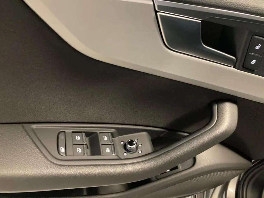 Audi A4 - Photo 15