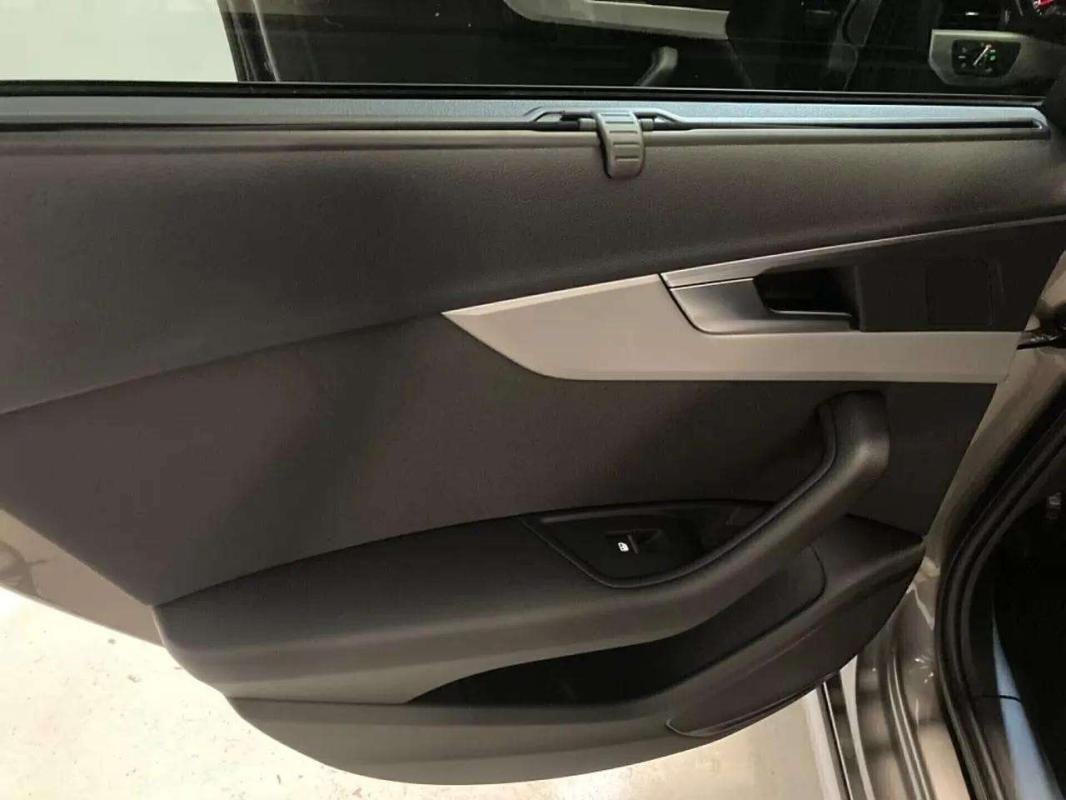 Audi A4 - Photo 10