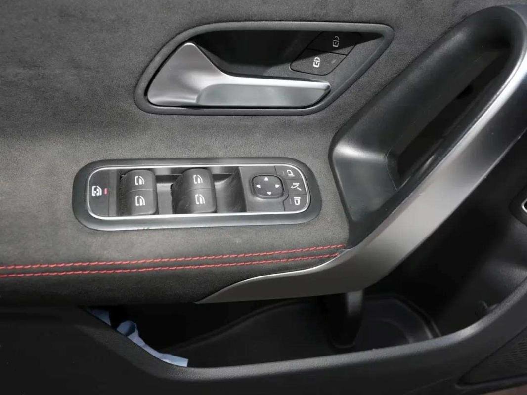 Mercedes CLA - Photo 22