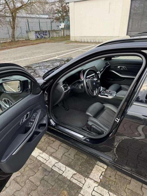 BMW 318 - Photo 12