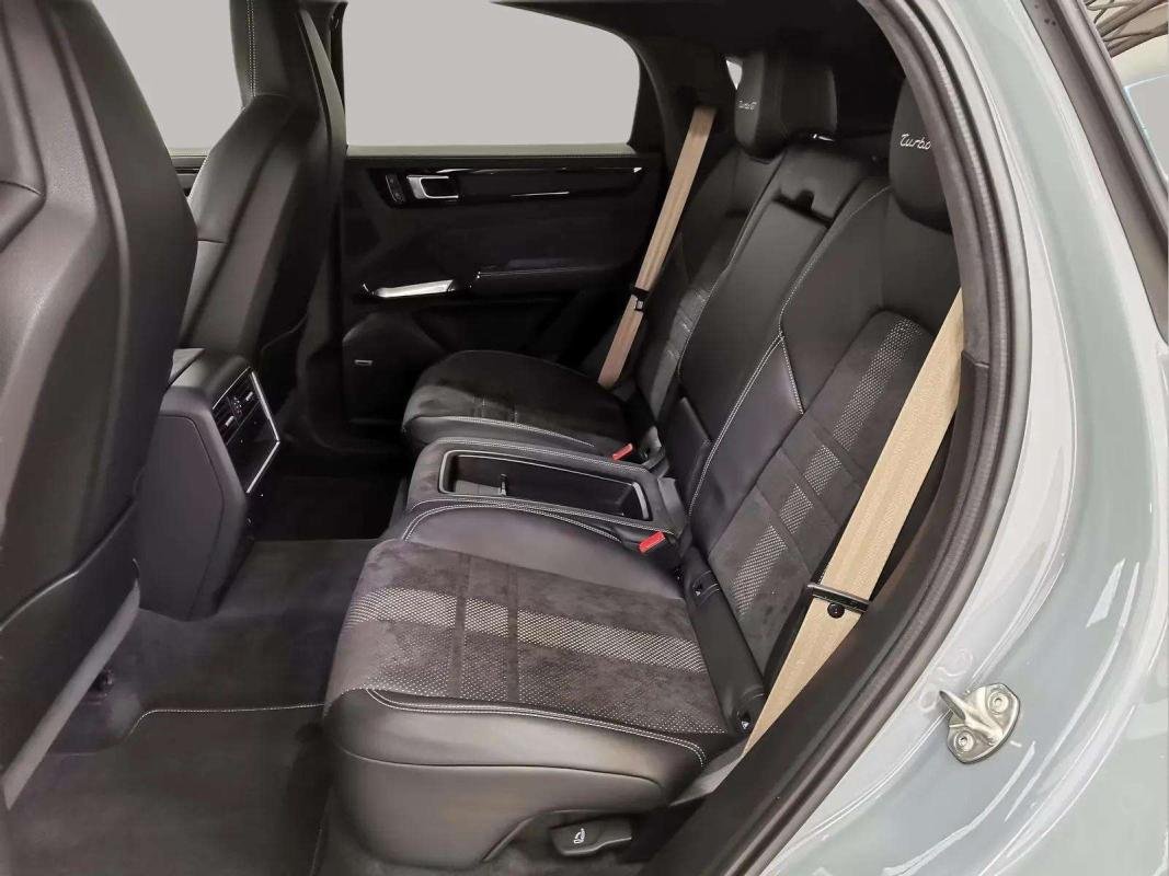 Porsche Cayenne - Photo 15