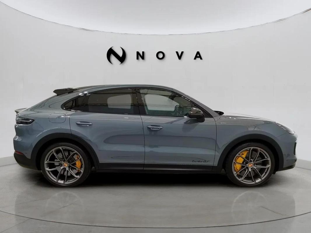Porsche Cayenne - Photo 2
