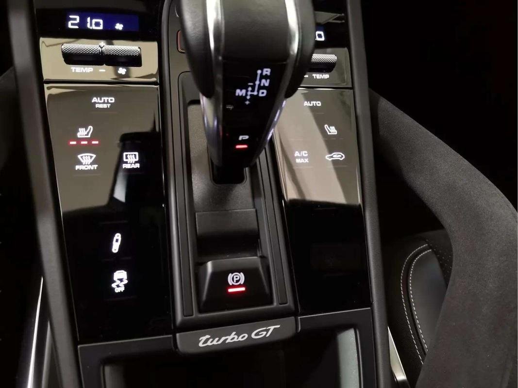 Porsche Cayenne - Photo 28