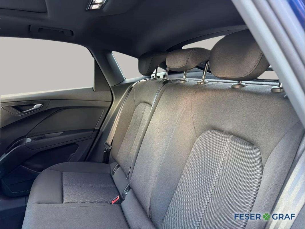 Audi Q4 Sportback e-tron - Photo 8