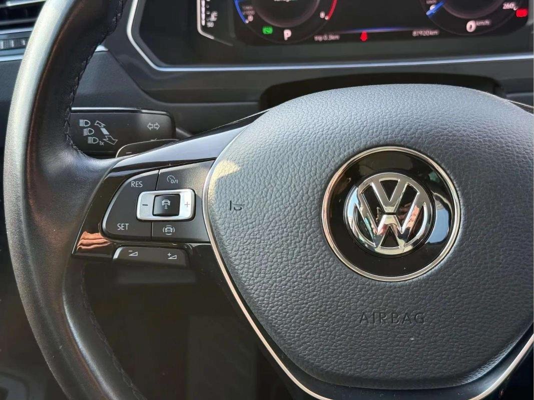 Volkswagen Tiguan - Photo 12