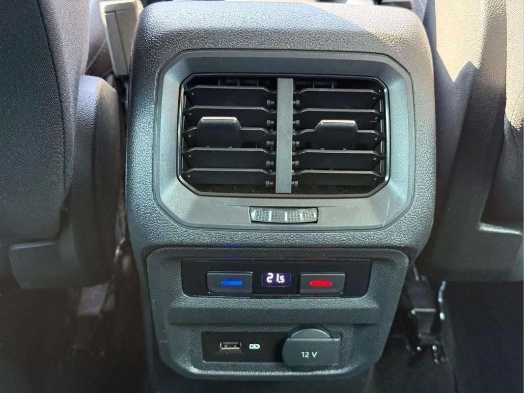 Volkswagen Tiguan - Photo 14