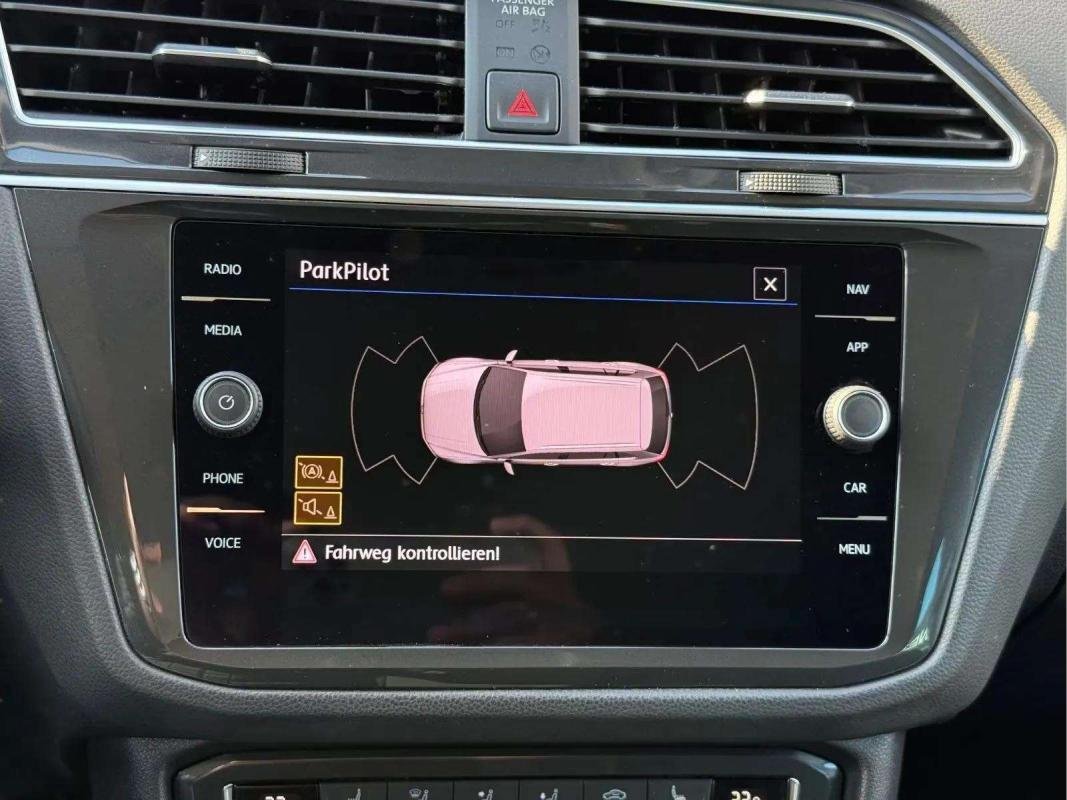 Volkswagen Tiguan - Photo 23