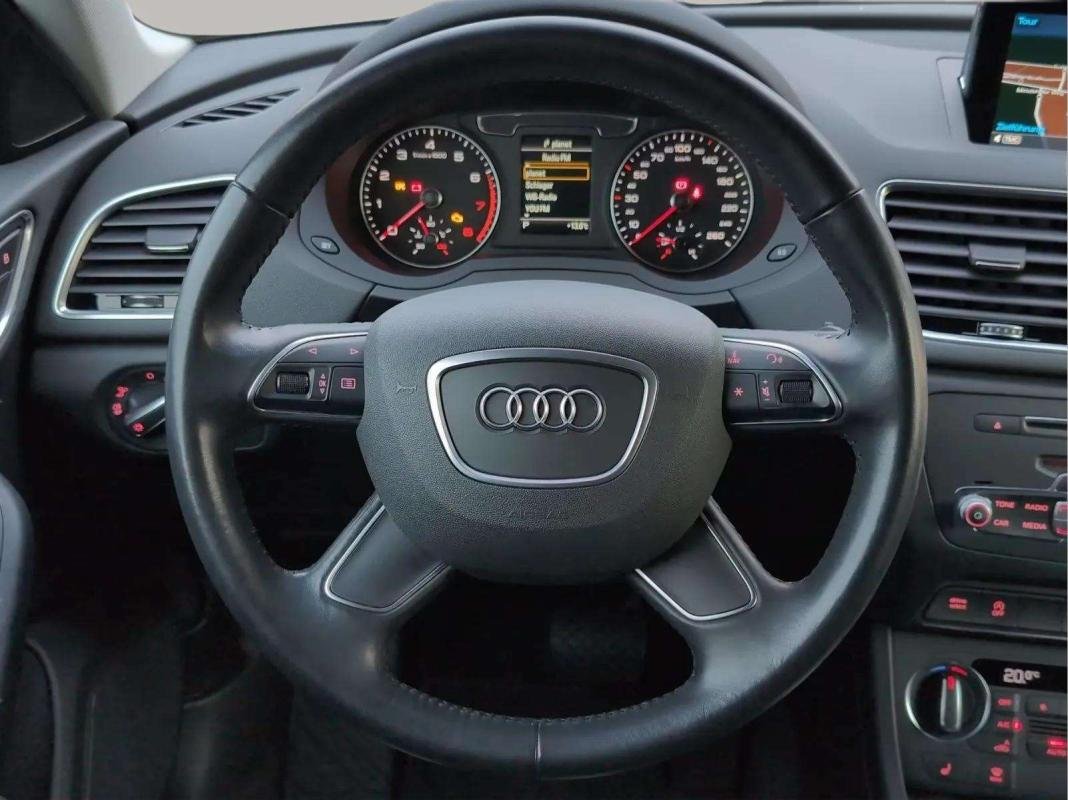 Audi Q3 - Photo 11
