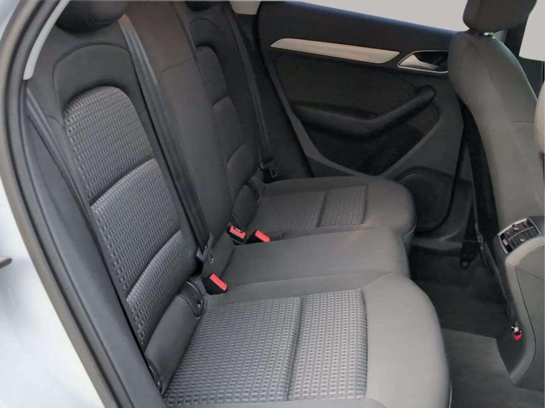 Audi Q3 - Photo 10