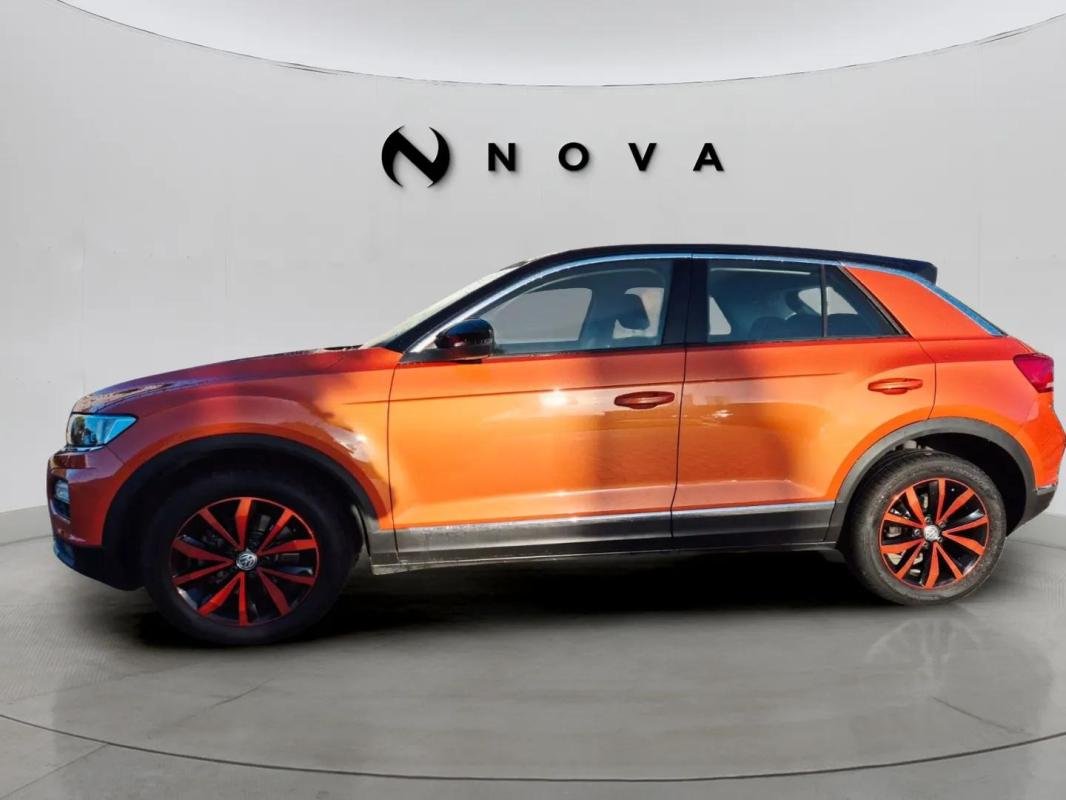 Volkswagen T-Roc - Photo 1