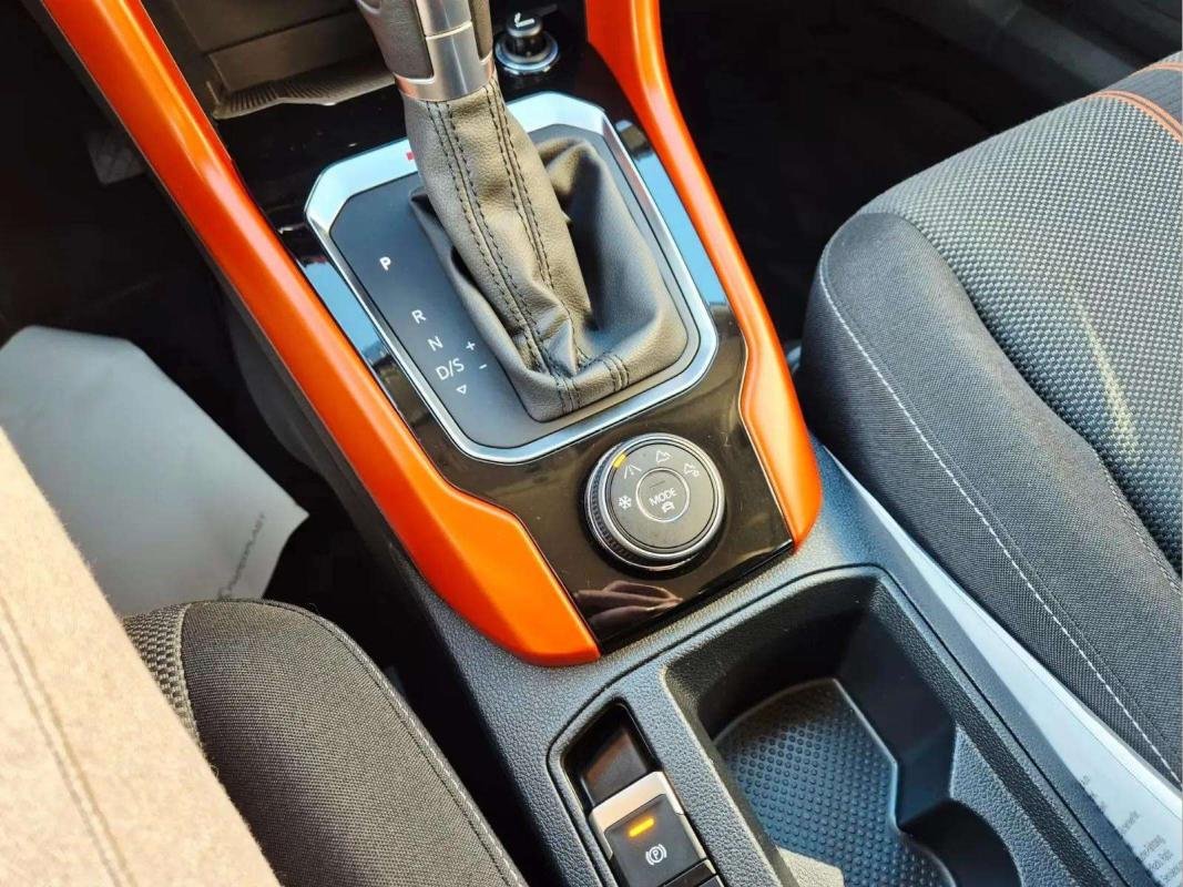 Volkswagen T-Roc - Photo 12