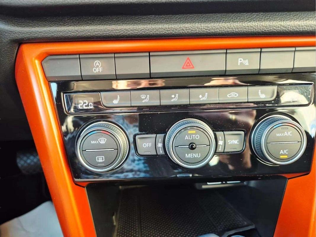 Volkswagen T-Roc - Photo 19