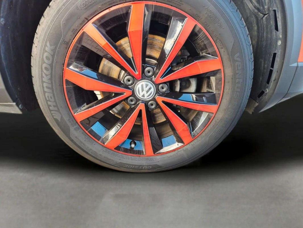 Volkswagen T-Roc - Photo 22
