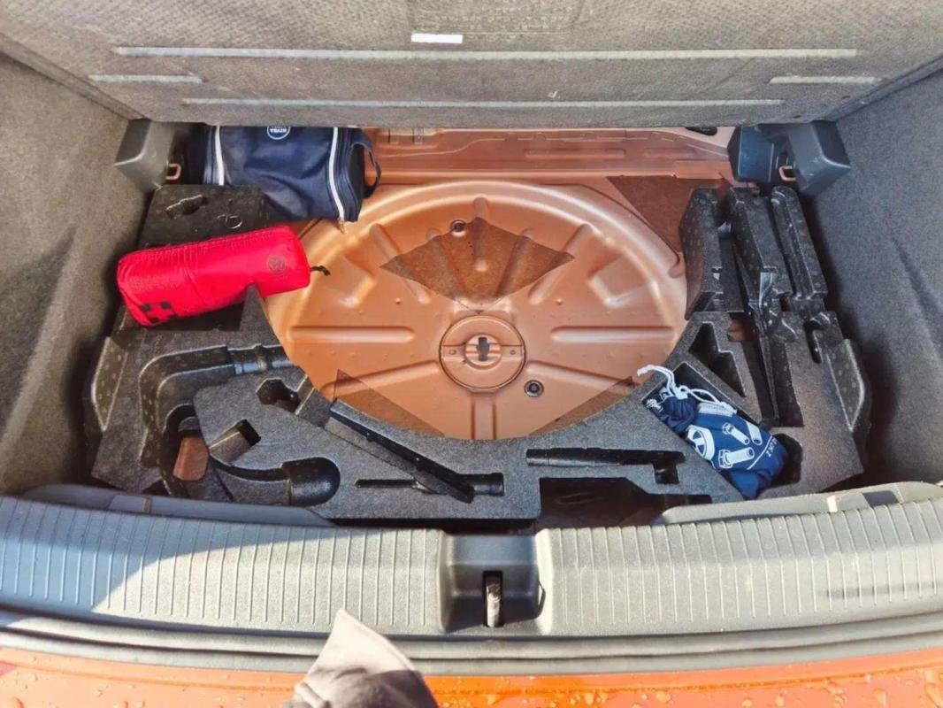 Volkswagen T-Roc - Photo 10