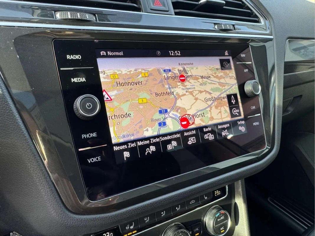 Volkswagen Tiguan - Photo 24