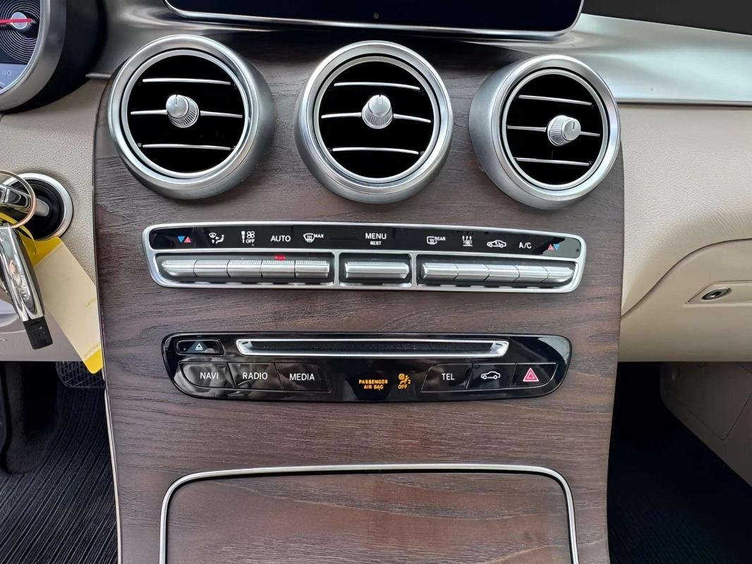 Mercedes GLC - Photo 12