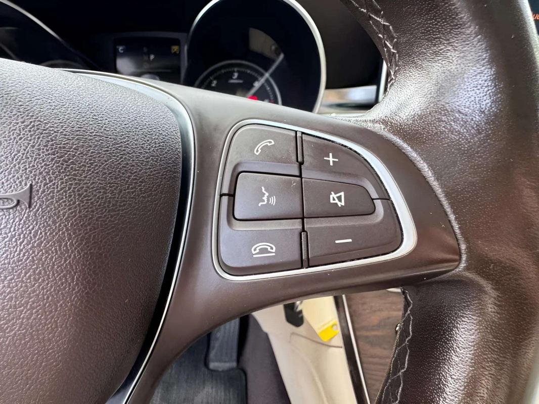 Mercedes GLC - Photo 20