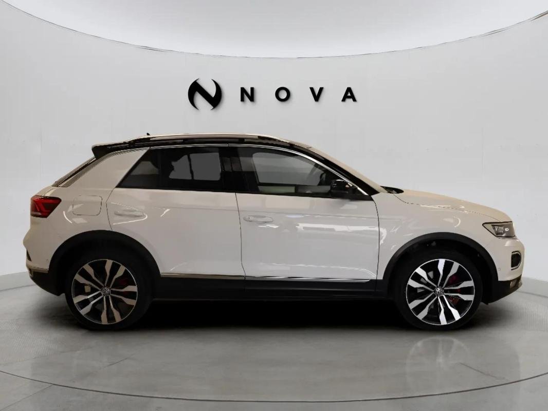 Volkswagen T-Roc - Photo 1