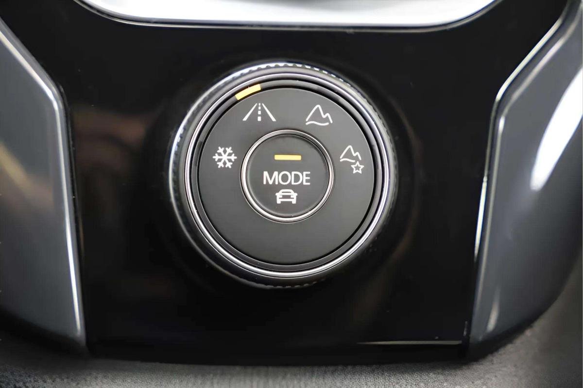 Volkswagen T-Roc - Photo 12