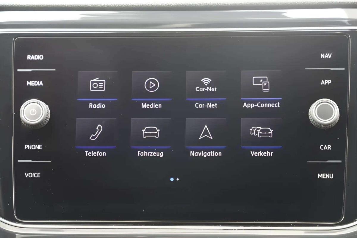 Volkswagen T-Roc - Photo 16