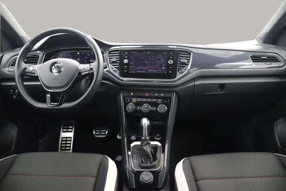 Volkswagen T-Roc - Photo 26
