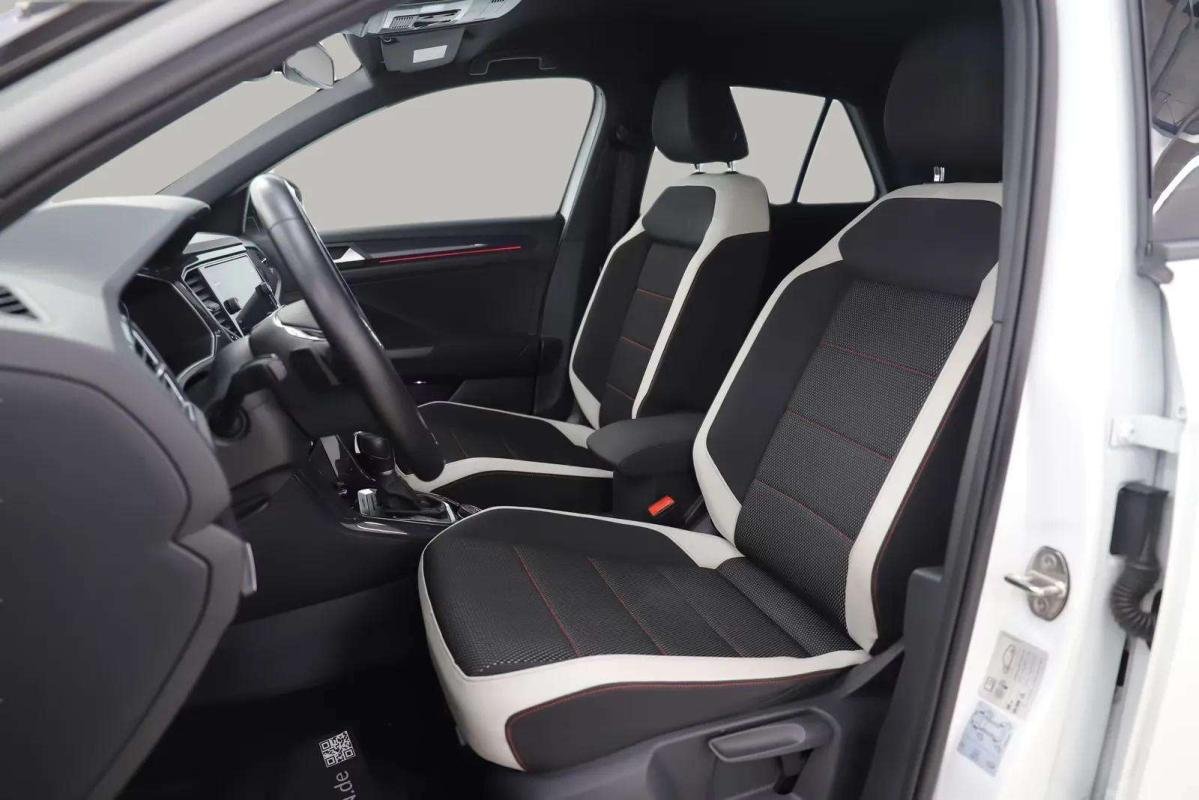 Volkswagen T-Roc - Photo 31