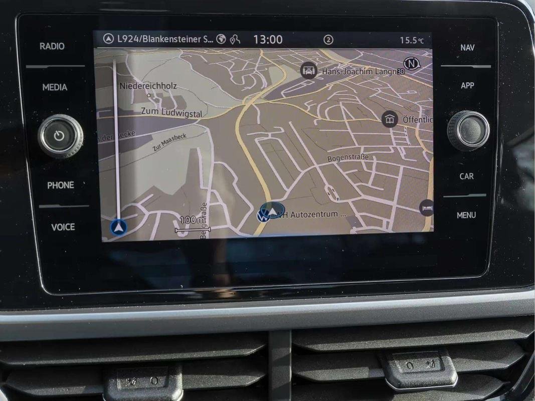 Volkswagen T-Roc - Photo 12