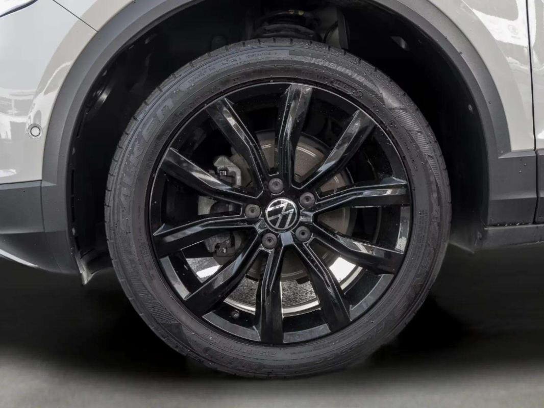 Volkswagen T-Roc - Photo 8