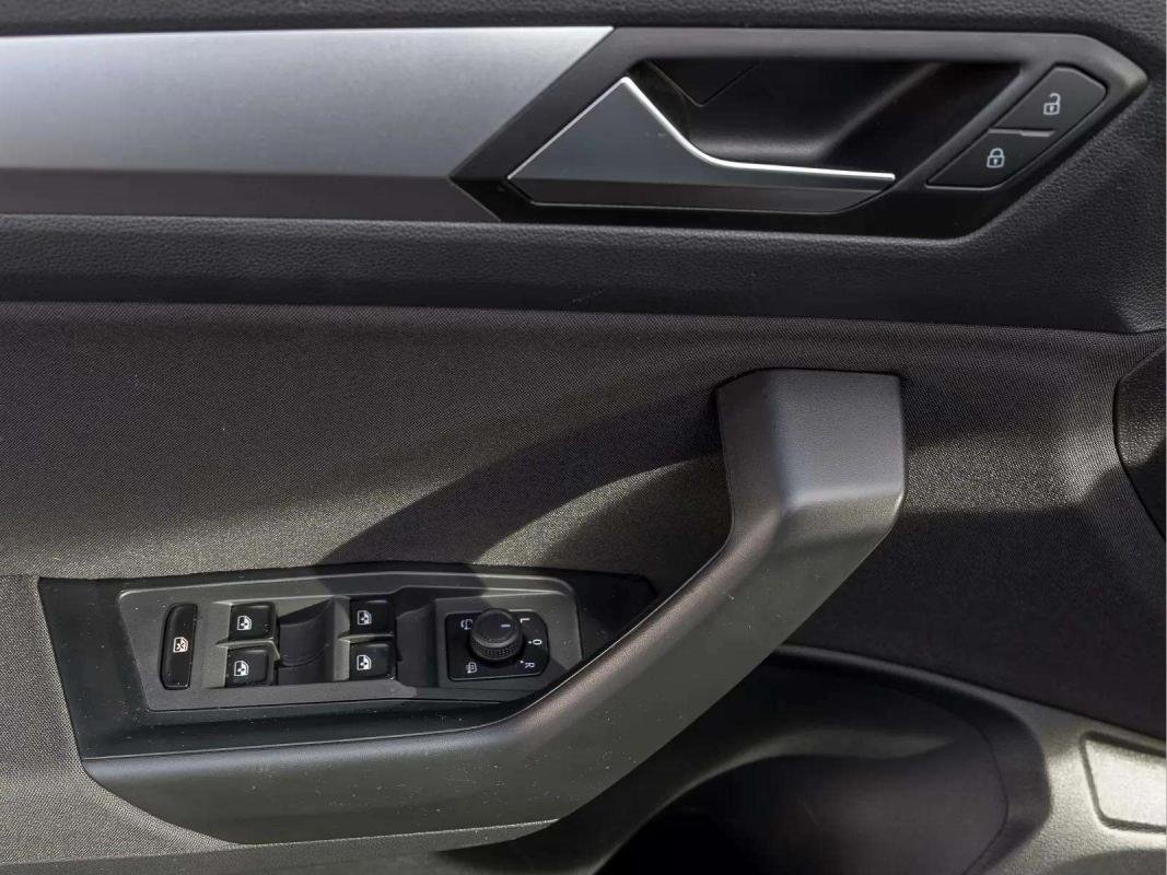 Volkswagen T-Roc - Photo 10