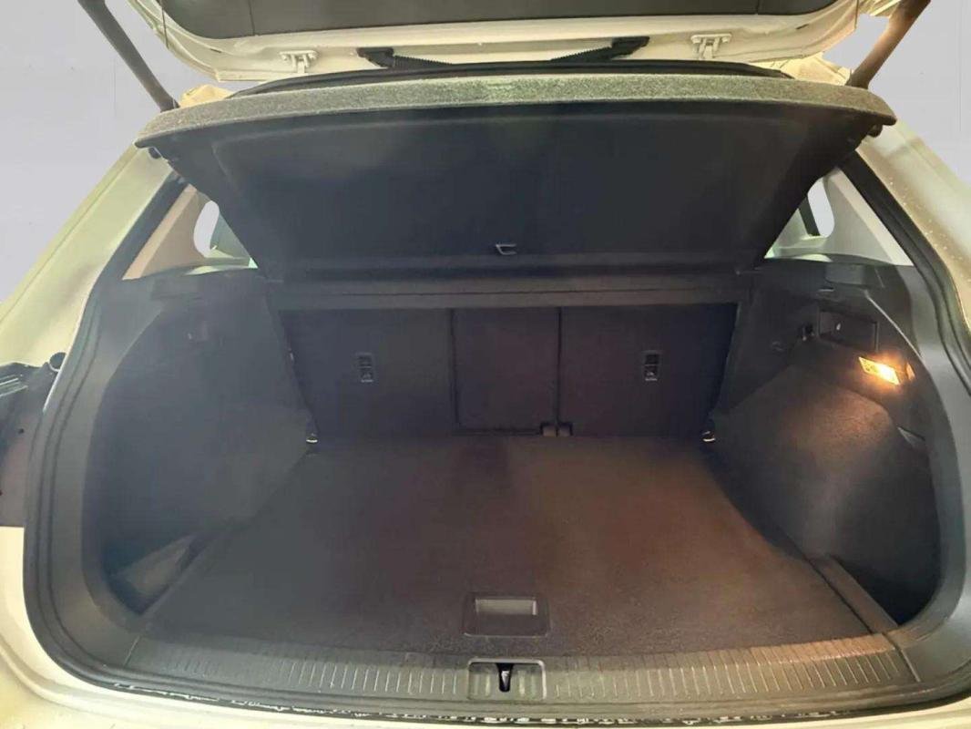 Volkswagen Tiguan - Photo 16