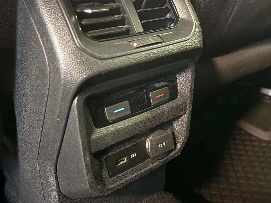 Volkswagen Tiguan - Photo 17
