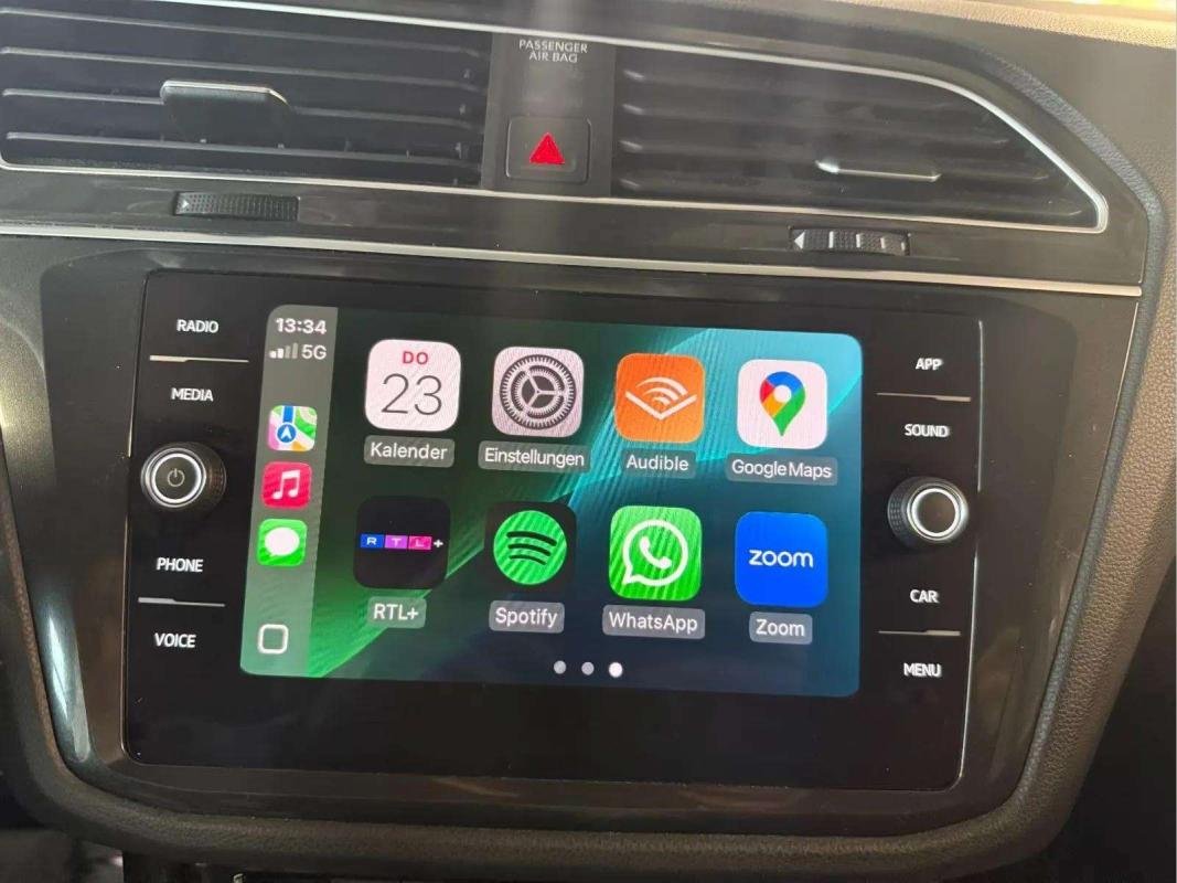Volkswagen Tiguan - Photo 21
