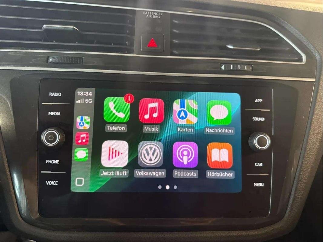Volkswagen Tiguan - Photo 10
