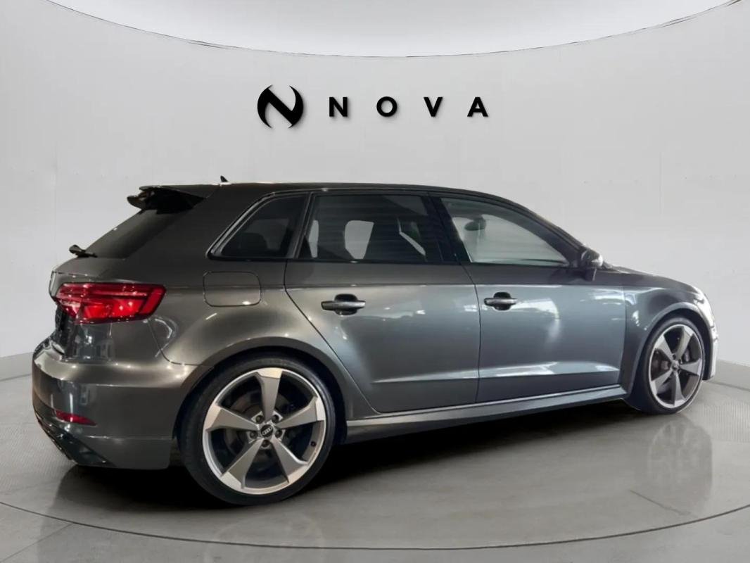 Audi RS3 Sportback - Photo 4