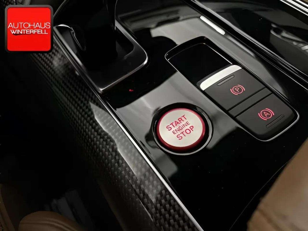 Audi S8 - Photo 15