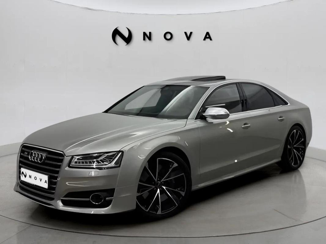 Audi S8 - Photo 3