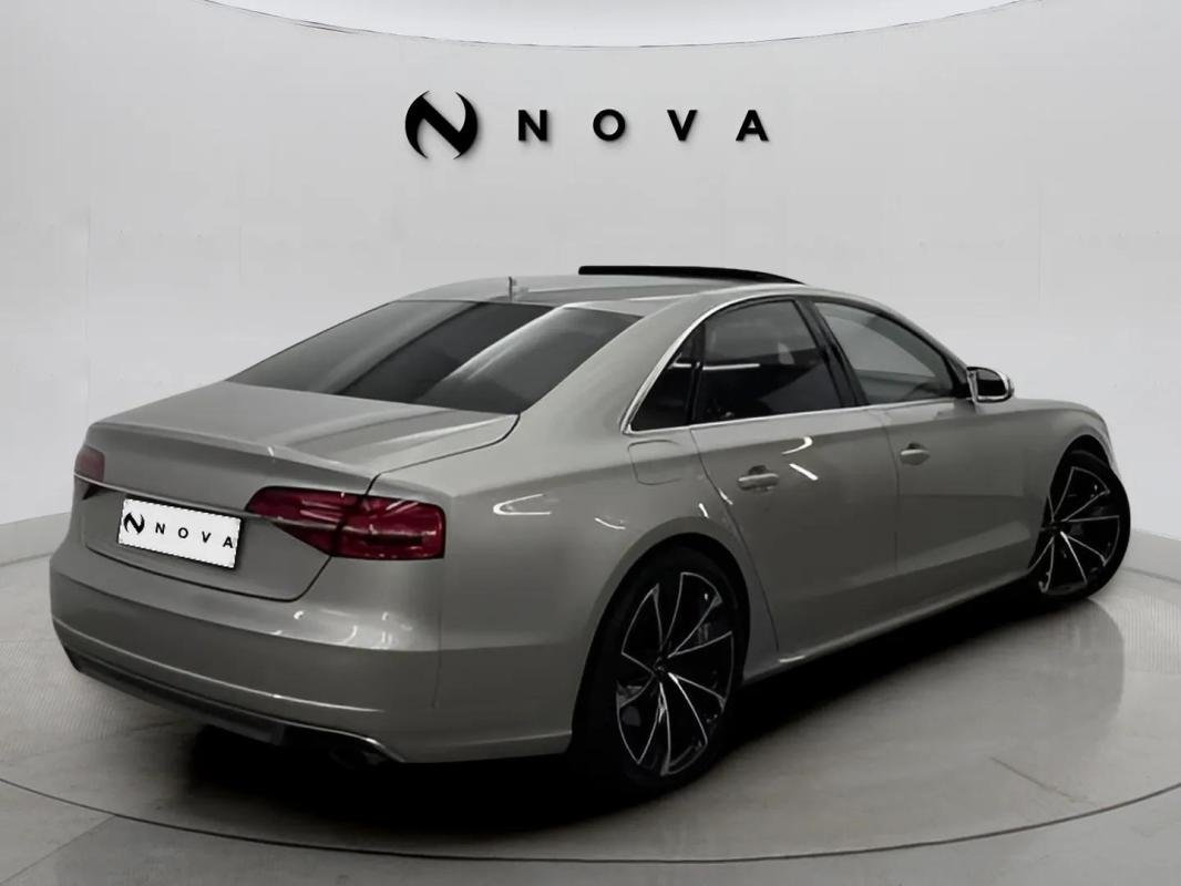 Audi S8 - Photo 4