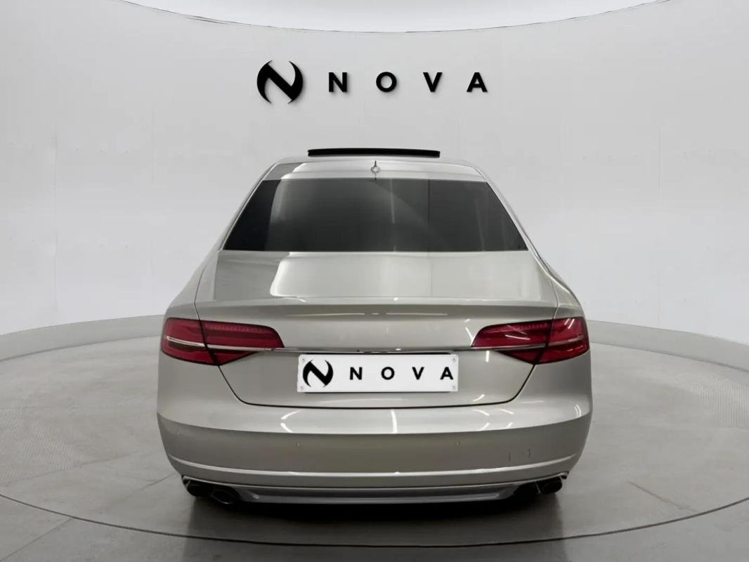 Audi S8 - Photo 5