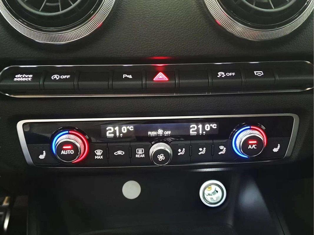 Audi RS3 Sportback - Photo 8