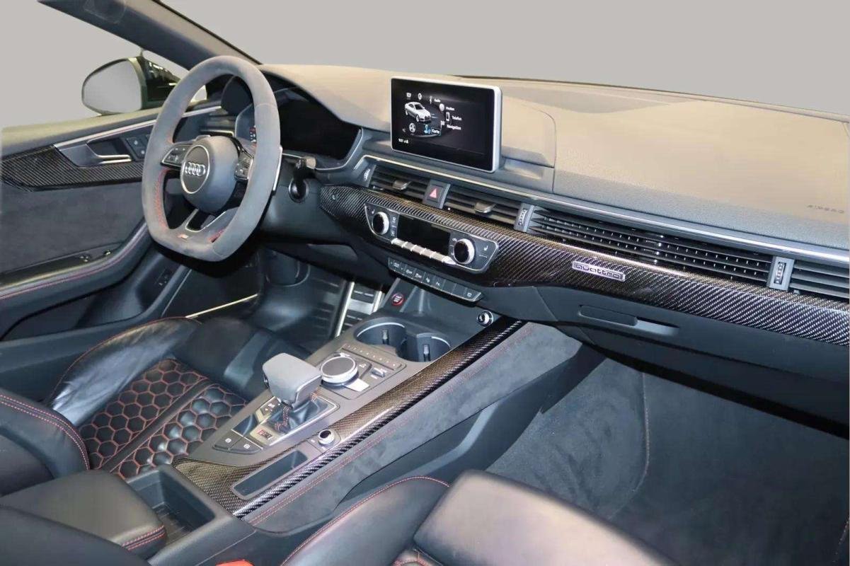 Audi RS5 - Photo 11