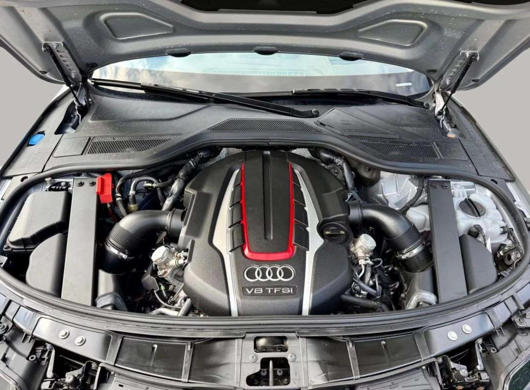 Audi A4 - Photo 12