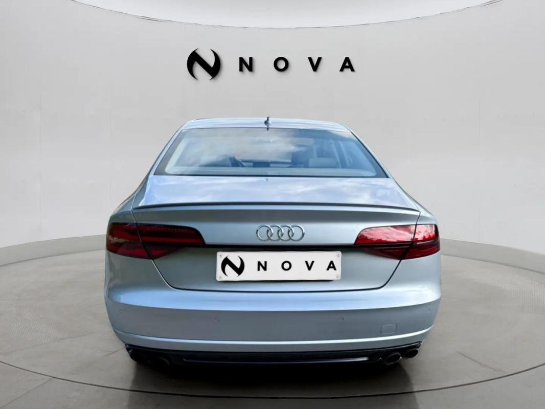 Audi A4 - Photo 8