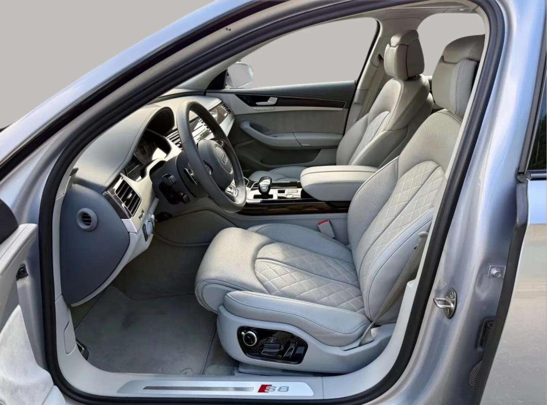 Audi A4 - Photo 9