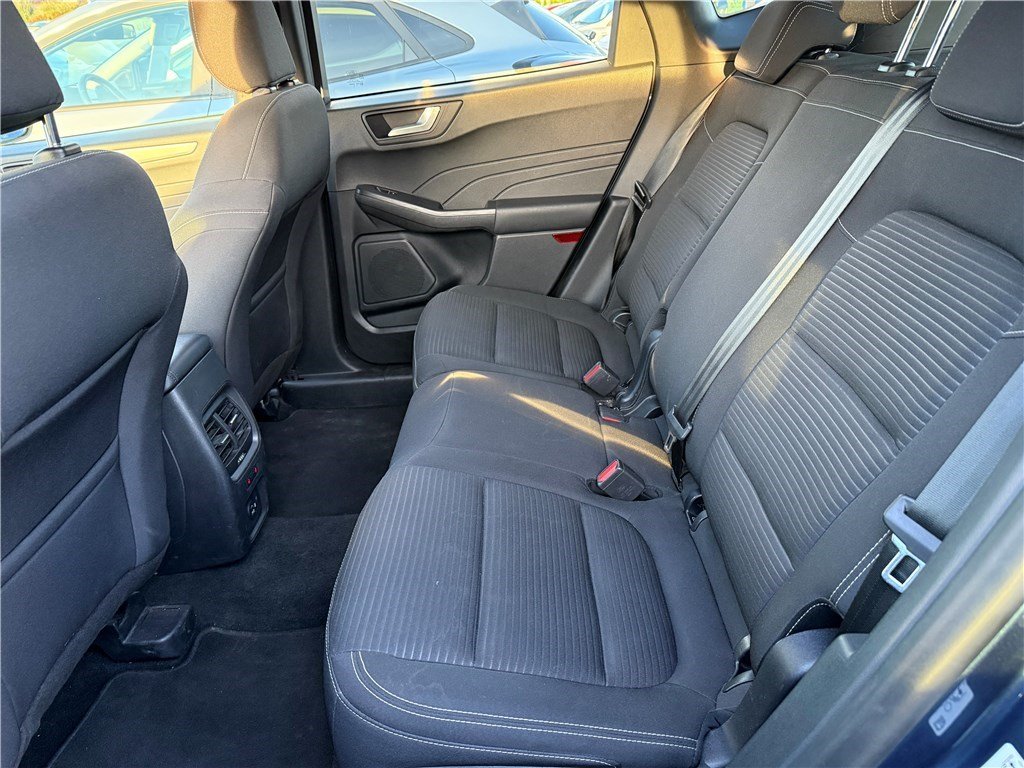 Ford Kuga - Photo 11