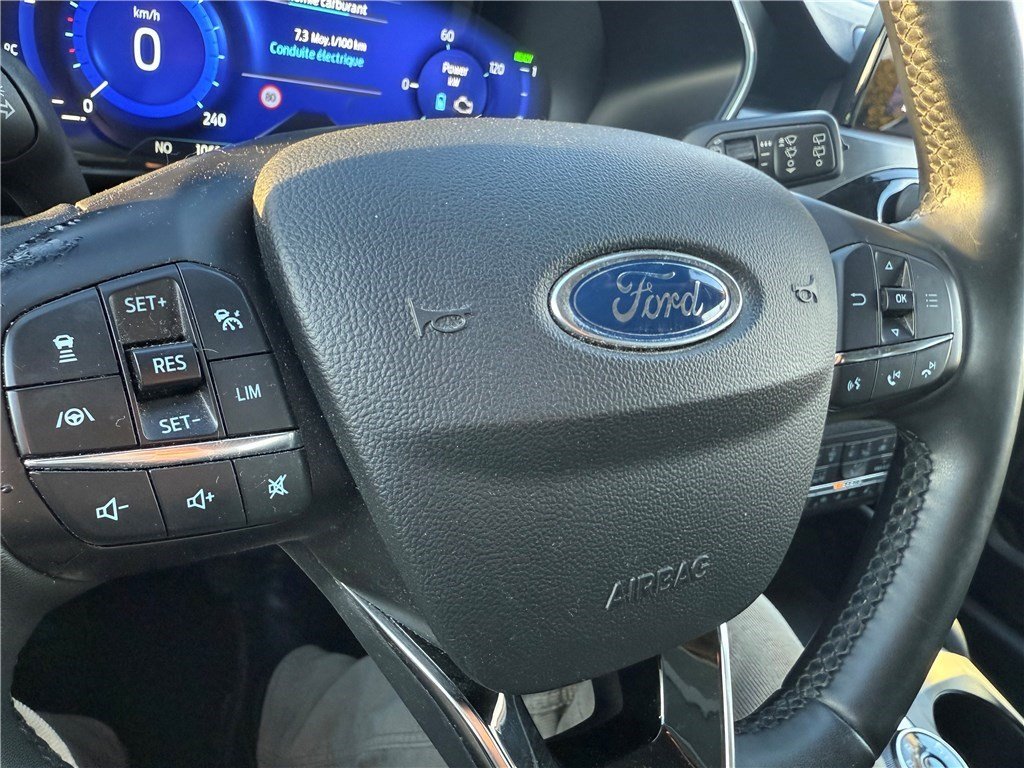 Ford Kuga - Photo 13