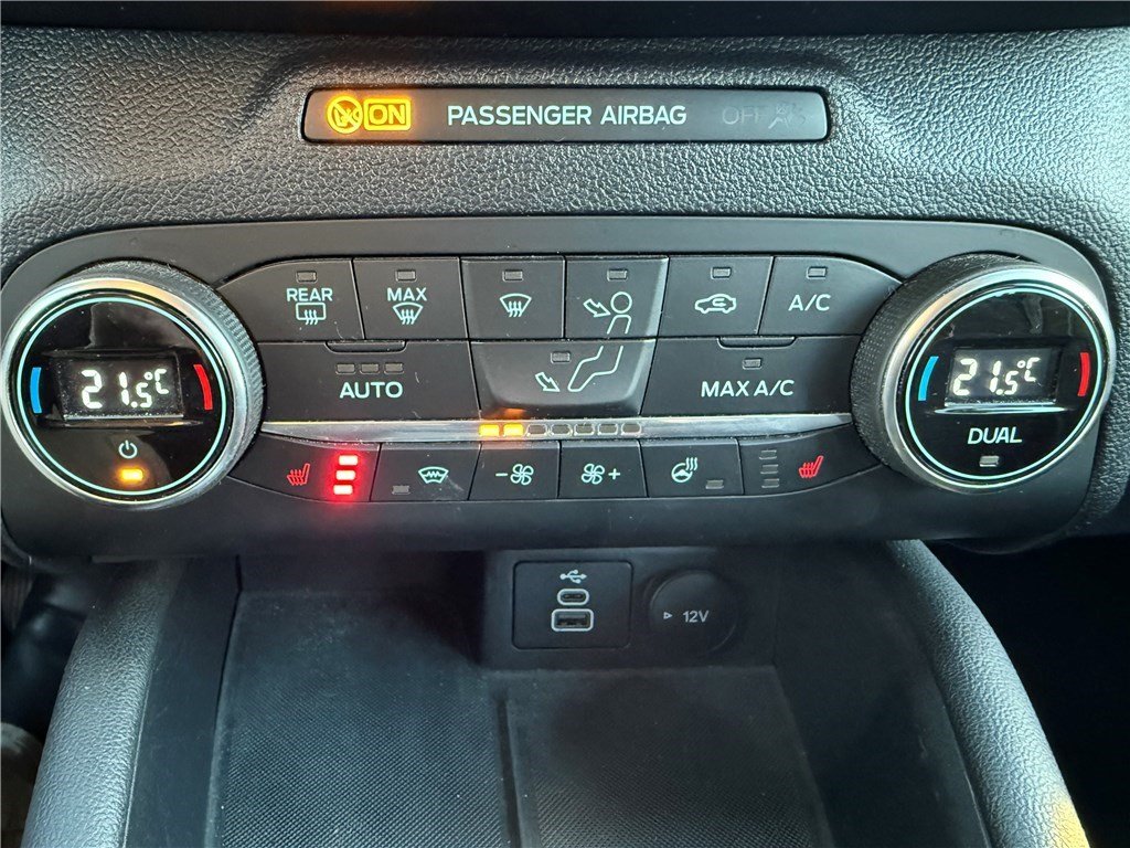 Ford Kuga - Photo 16
