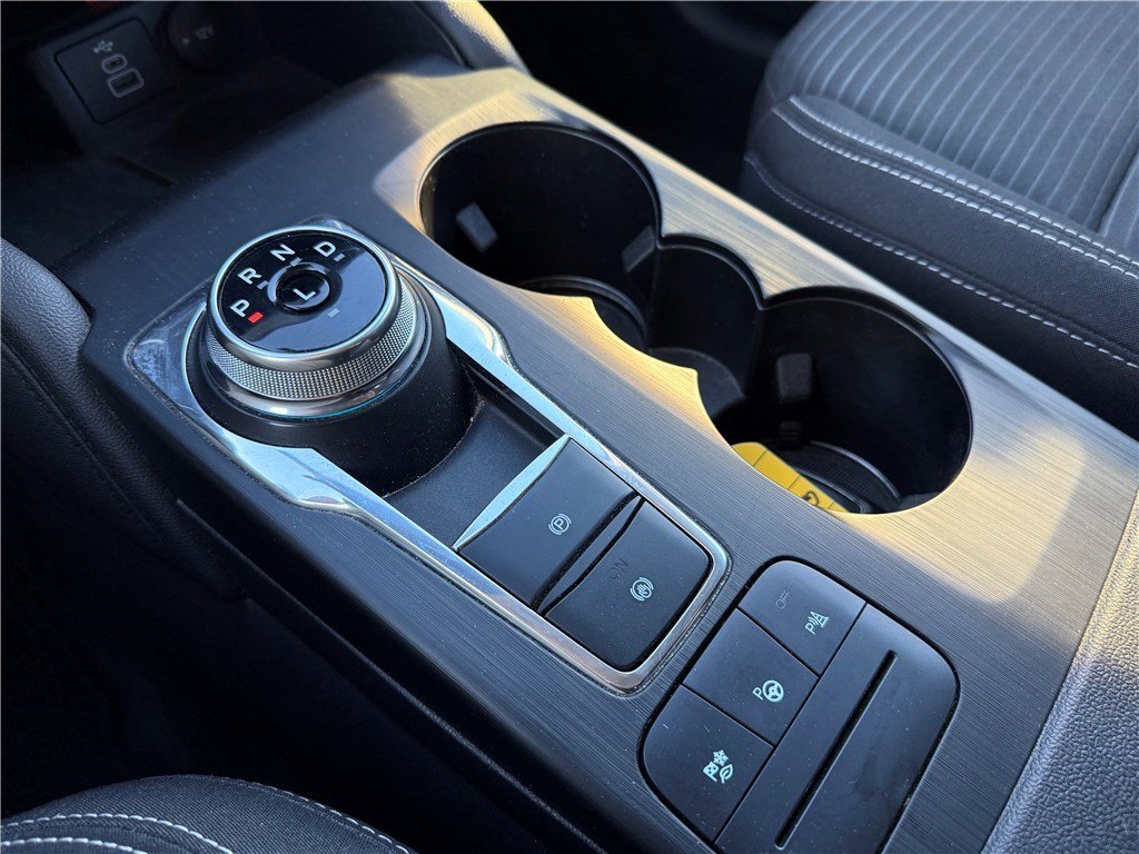 Ford Kuga - Photo 17