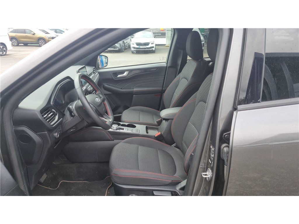 Ford Kuga - Photo 9