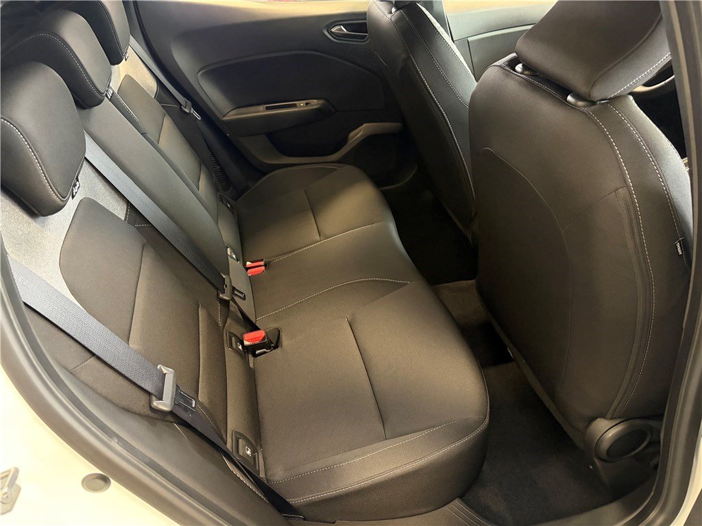 Mitsubishi Colt - Photo 12